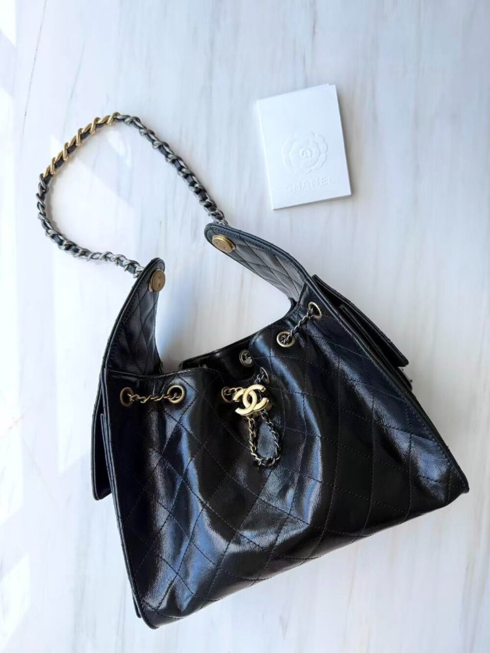 Classic CHANEL Bag: A Stylish and Versatile Choice for Elegance